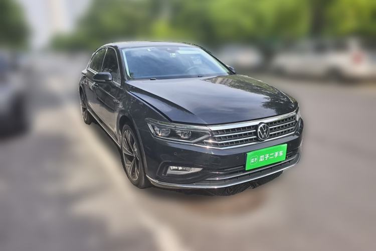 Used Volkswagen Magotan 2020 380TSI DSG Prestige Edition Front Right 45 Deg