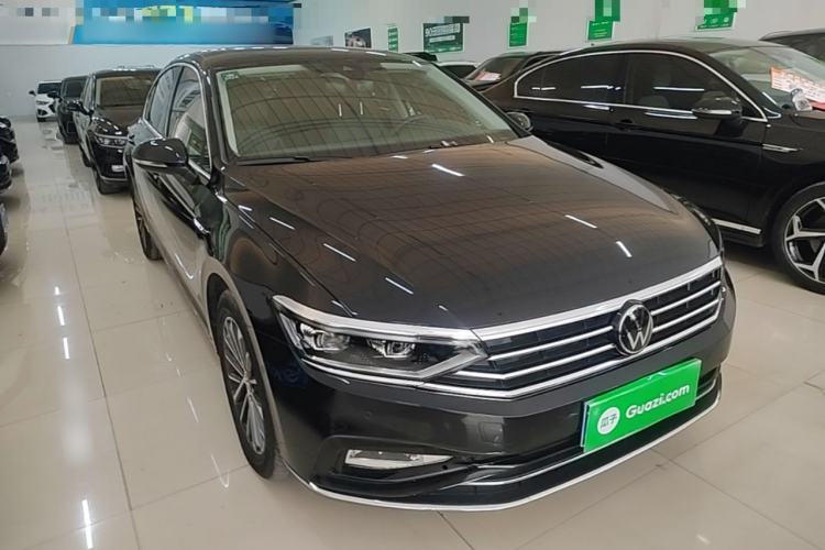 Used Volkswagen Magotan 2020 380TSI DSG Luxury Version Front Right 45 Deg