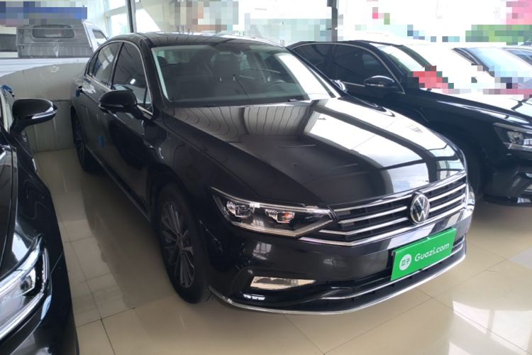 Used Volkswagen Magotan 2020 330TSI DSG Luxury Edition Front Right 45 Deg