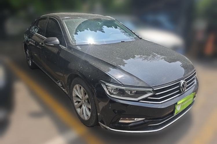Used Volkswagen Magotan 2020 280TSI DSG Comfort Edition Front Right 45 Deg