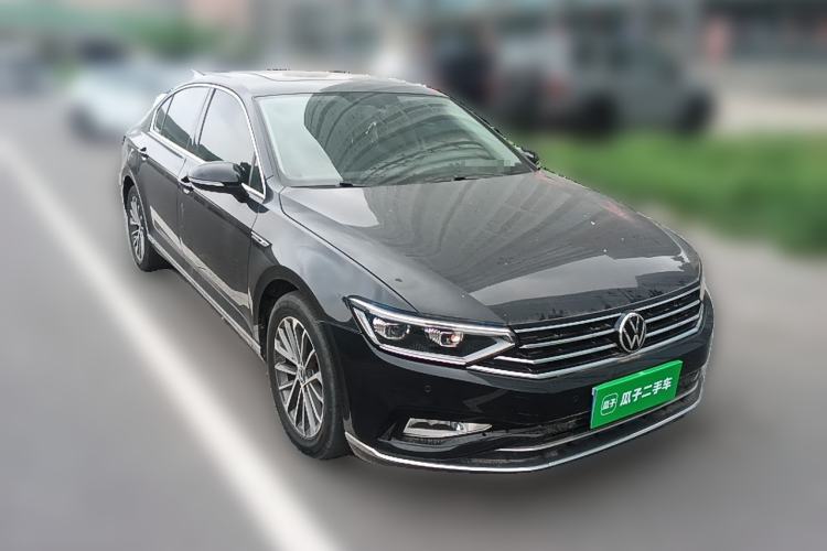 Used Volkswagen Magotan 2020 330TSI DSG Luxury Edition Front Right 45 Deg