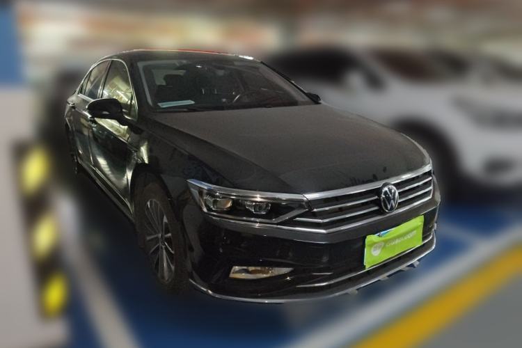 Used Volkswagen Magotan 2020 380TSI DSG Luxury Version Front Right 45 Deg