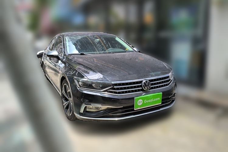 Used Volkswagen Magotan 2020 330TSI DSG Luxury Edition Front Right 45 Deg