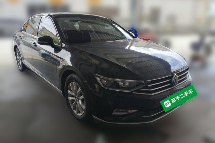 Used Volkswagen Magotan 2020 280TSI DSG Comfort Edition Front Right 45 Deg