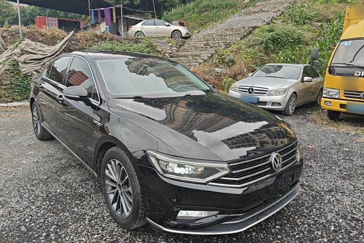 Used Volkswagen Magotan 2020 380TSI DSG Luxury Version Front Right 45 Deg