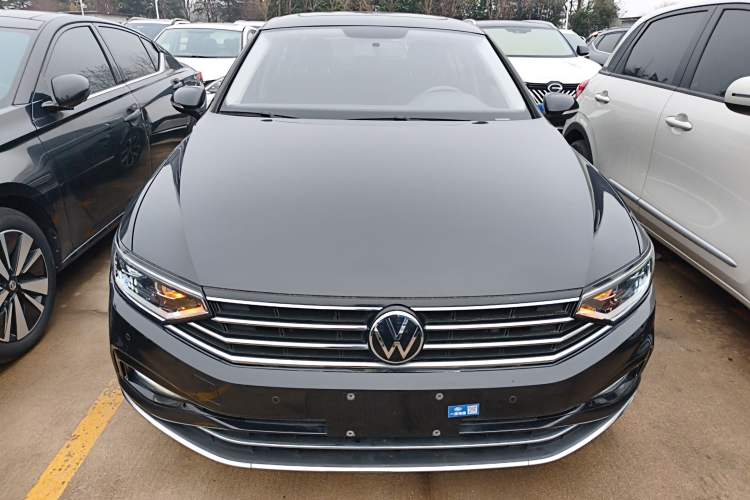 Used Volkswagen Magotan 2020 280TSI DSG Comfort Edition Front