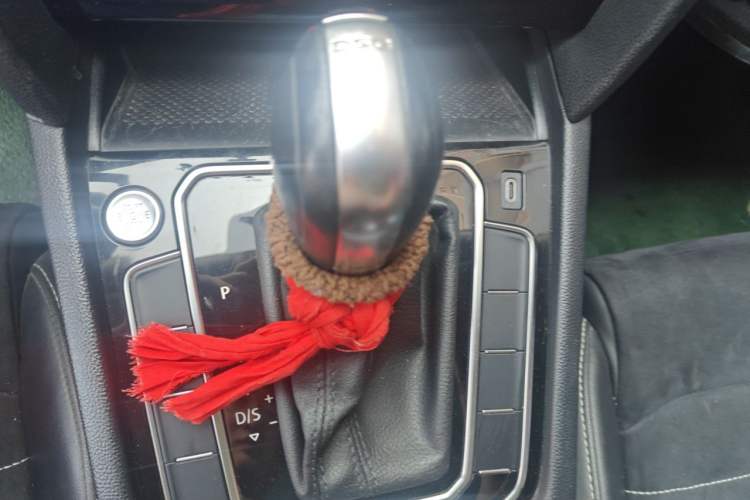 Used Volkswagen Magotan 2020 330TSI DSG Luxury Edition Gear Lever