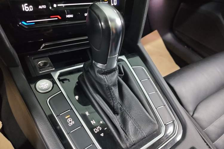 Used Volkswagen Magotan 2020 330TSI DSG Leading Model Gear Lever