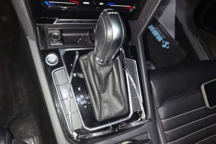 Used Volkswagen Magotan 2020 330TSI DSG Leading Model Gear Lever