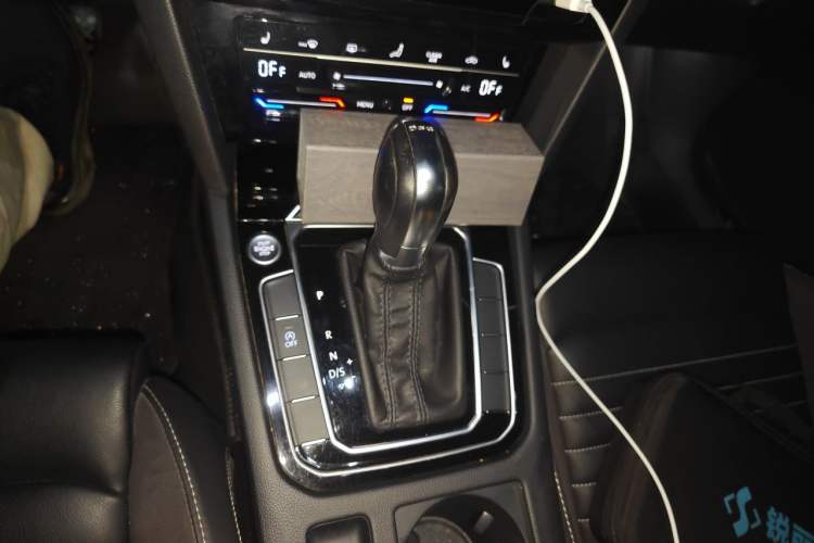 Used Volkswagen Magotan 2020 330TSI DSG Leading Model Gear Lever