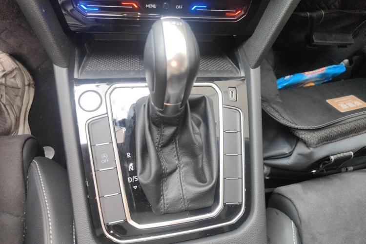 Used Volkswagen Magotan 2020 380TSI DSG Luxury Version Gear Lever
