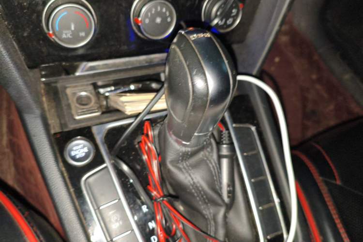 Used Volkswagen Magotan 2020 280TSI DSG Comfort Edition Gear Lever