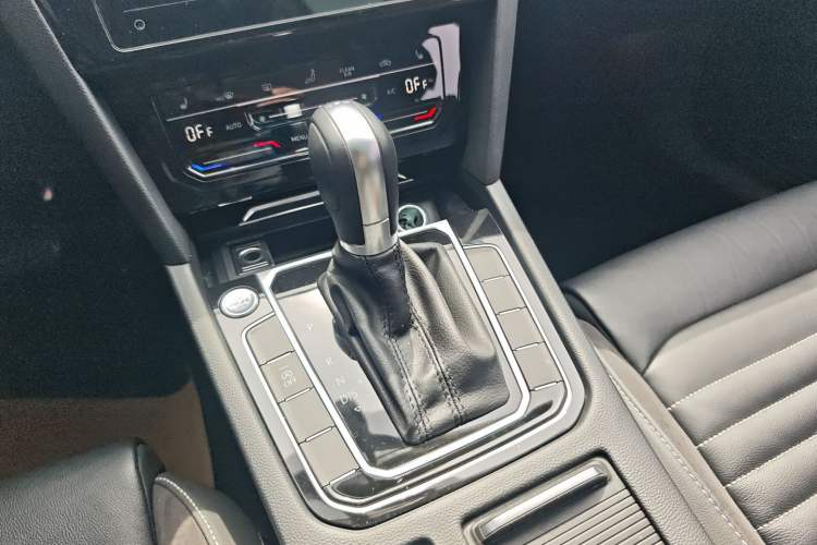 Used Volkswagen Magotan 2020 330TSI DSG Leading Model Gear Lever