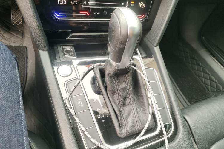 Used Volkswagen Magotan 2020 330TSI DSG Leading Model Gear Lever