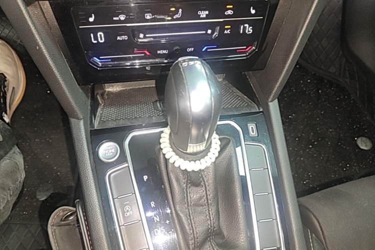 Used Volkswagen Magotan 2020 330TSI DSG Luxury Edition Gear Lever
