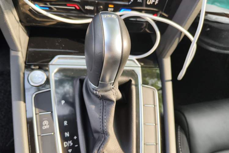 Used Volkswagen Magotan 2020 330TSI DSG Leading Model Gear Lever