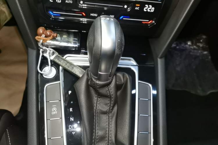 Used Volkswagen Magotan 2020 330TSI DSG Leading Model Gear Lever