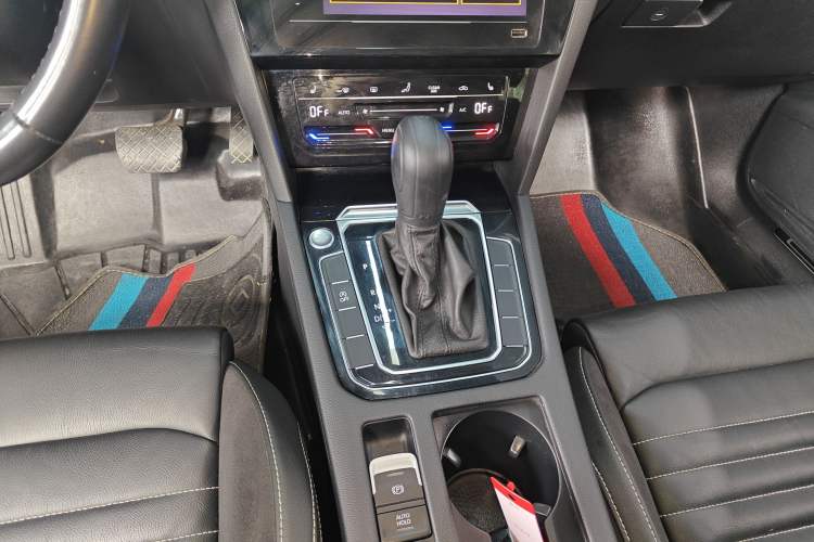 Used Volkswagen Magotan 2020 330TSI DSG Leading Model Gear Lever