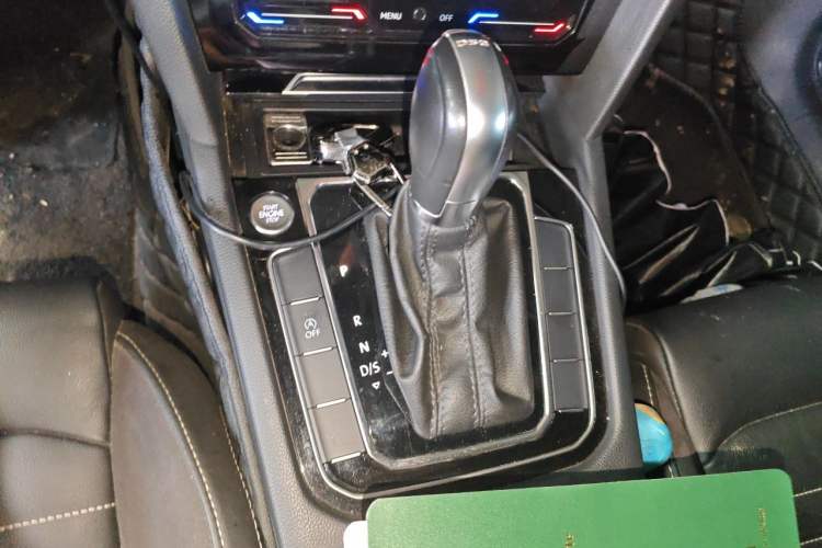 Used Volkswagen Magotan 2020 330TSI DSG Leading Model Gear Lever
