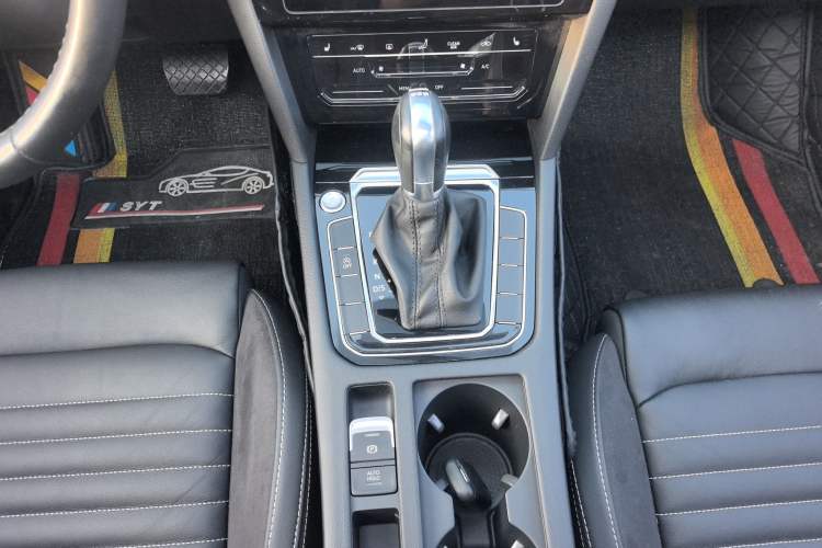 Used Volkswagen Magotan 2020 330TSI DSG Leading Model Gear Lever