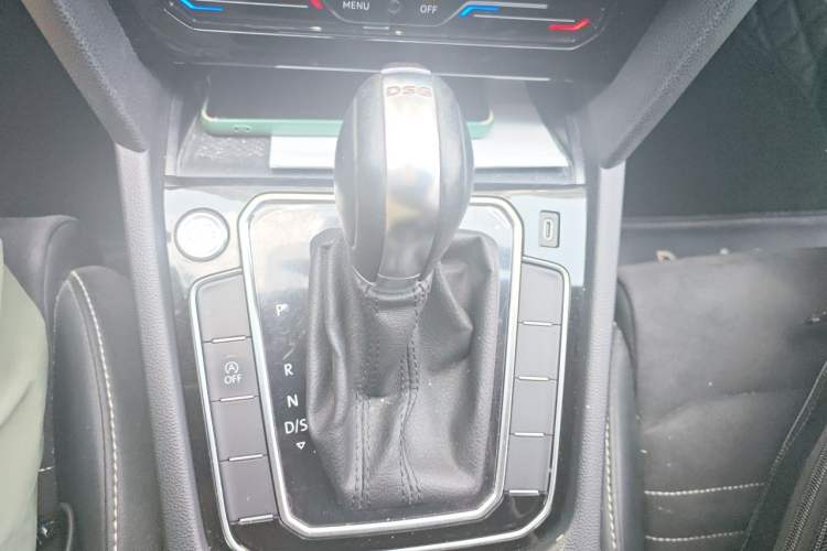 Used Volkswagen Magotan 2020 330TSI DSG Luxury Edition Gear Lever