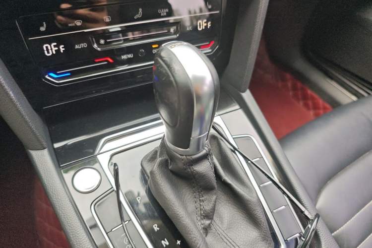 Used Volkswagen Magotan 2020 330TSI DSG Leading Model Gear Lever