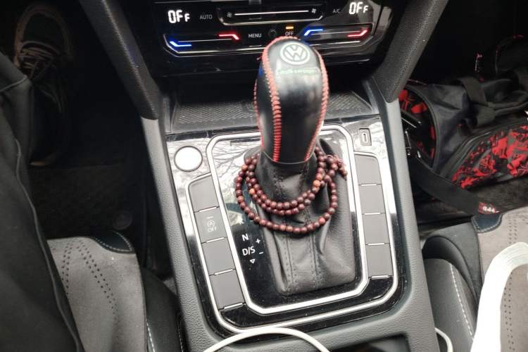Used Volkswagen Magotan 2020 330TSI DSG Luxury Edition Gear Lever