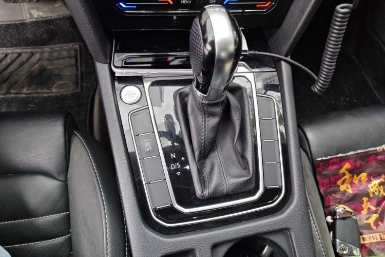 Used Volkswagen Magotan 2020 330TSI DSG Leading Model Gear Lever