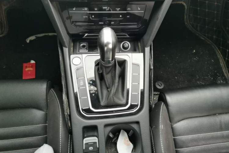 Used Volkswagen Magotan 2020 330TSI DSG Leading Model Gear Lever