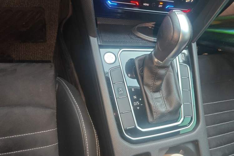 Used Volkswagen Magotan 2020 330TSI DSG Luxury Edition Gear Lever