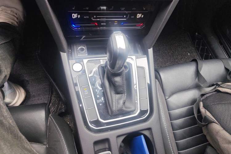 Used Volkswagen Magotan 2020 330TSI DSG Leading Model Gear Lever