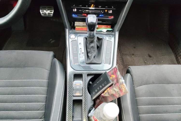Used Volkswagen Magotan 2020 330TSI DSG Luxury Edition Gear Lever