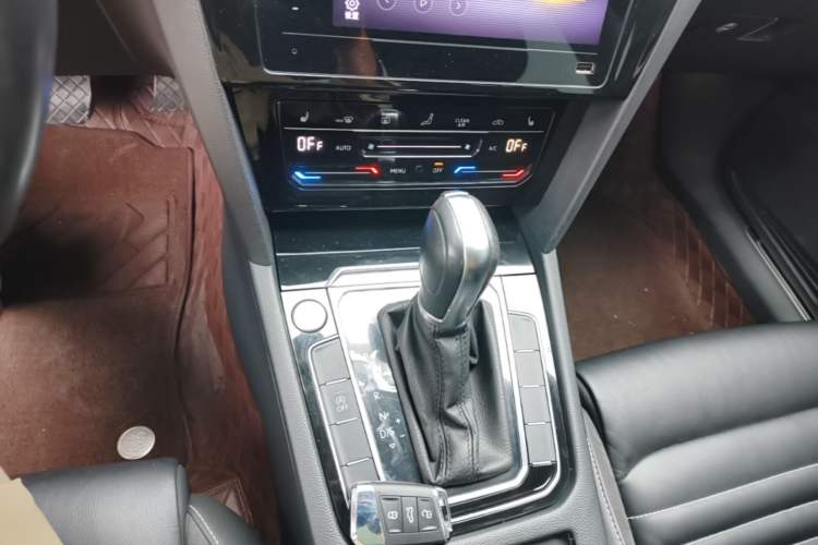 Used Volkswagen Magotan 2020 330TSI DSG Leading Model Gear Lever