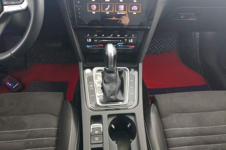 Used Volkswagen Magotan 2020 330TSI DSG Luxury Edition Gear Lever
