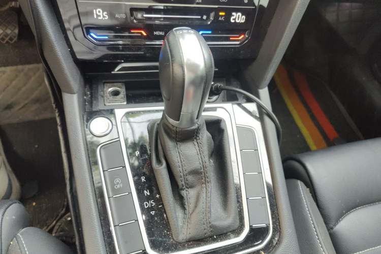 Used Volkswagen Magotan 2020 330TSI DSG Leading Model Gear Lever