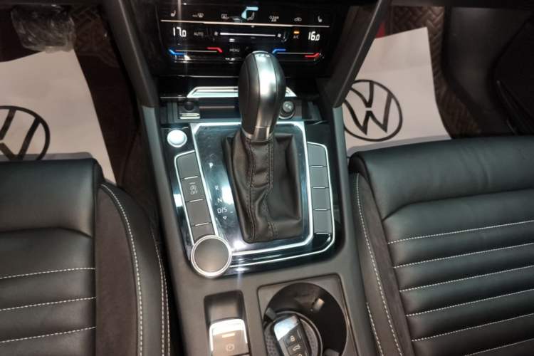 Used Volkswagen Magotan 2020 330TSI DSG Leading Model Gear Lever