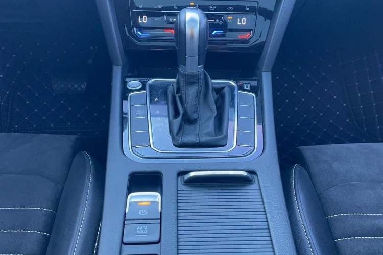 Used Volkswagen Magotan 2020 380TSI DSG Luxury Version Gear Lever