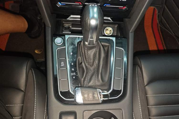 Used Volkswagen Magotan 2020 330TSI DSG Leading Model Gear Lever
