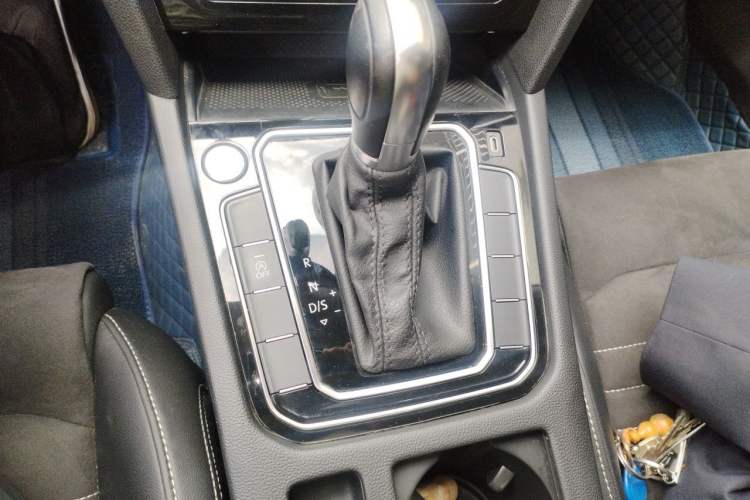 Used Volkswagen Magotan 2020 330TSI DSG Luxury Edition Gear Lever