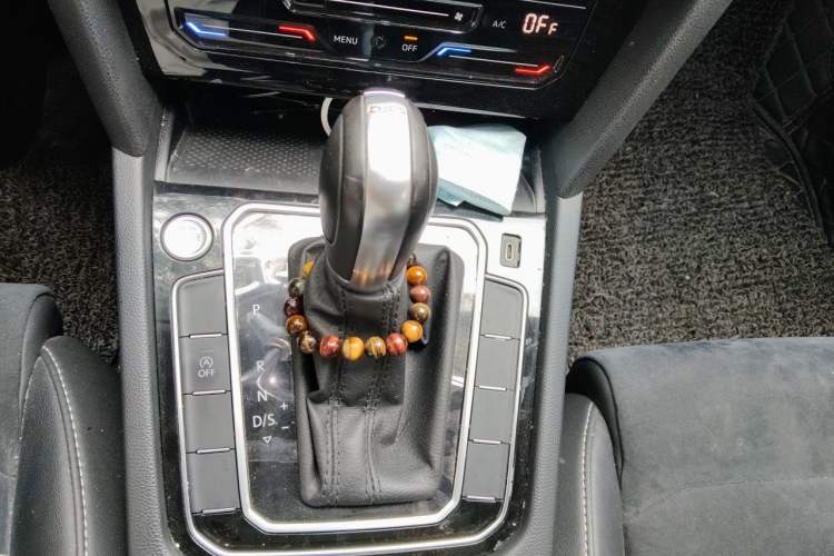 Used Volkswagen Magotan 2020 330TSI DSG Luxury Edition Gear Lever