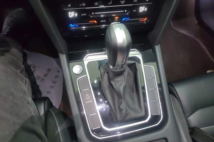 Used Volkswagen Magotan 2020 330TSI DSG Leading Model Gear Lever