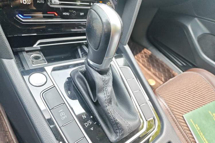Used Volkswagen Magotan 2020 330TSI DSG Leading Model Gear Lever