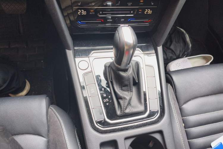 Used Volkswagen Magotan 2020 330TSI DSG Leading Model Gear Lever