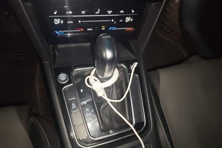 Used Volkswagen Magotan 2020 330TSI DSG Luxury Edition Gear Lever