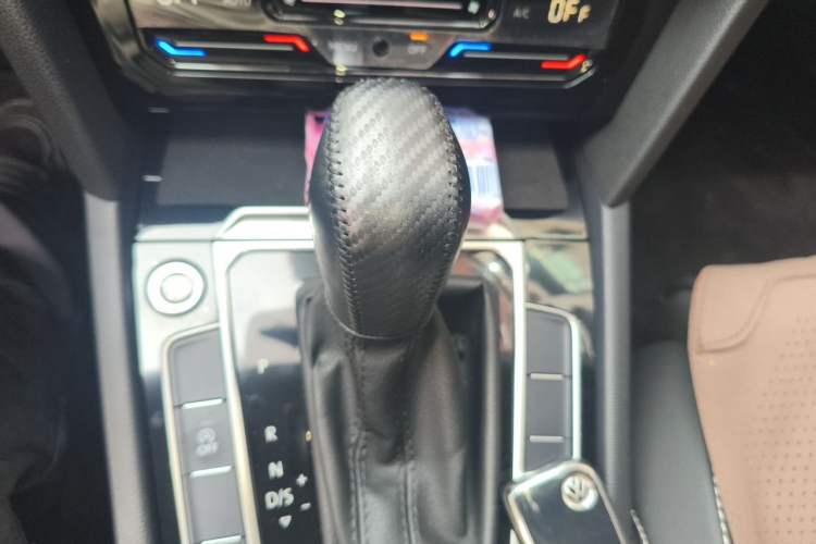 Used Volkswagen Magotan 2020 330TSI DSG Leading Model Gear Lever