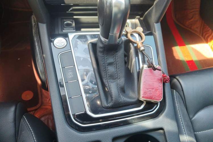 Used Volkswagen Magotan 2020 330TSI DSG Luxury Edition Gear Lever