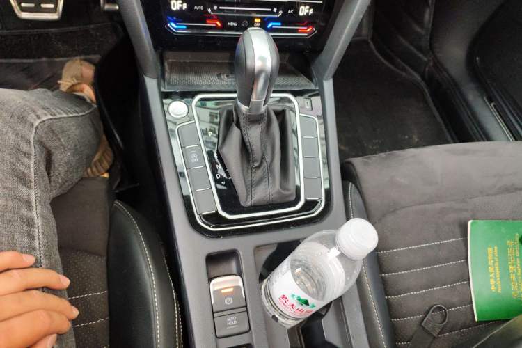 Used Volkswagen Magotan 2020 330TSI DSG Luxury Edition Gear Lever