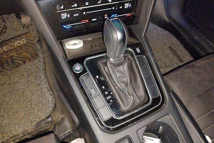 Used Volkswagen Magotan 2020 330TSI DSG Luxury Edition Gear Lever