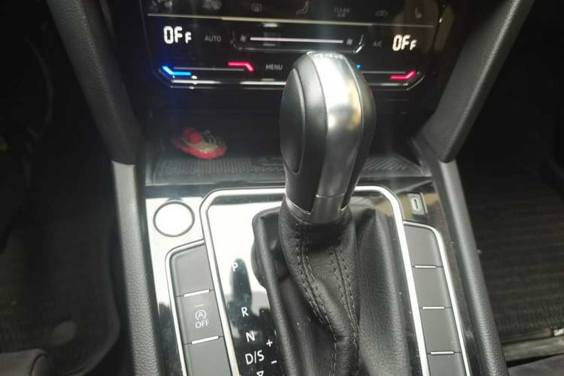 Used Volkswagen Magotan 2020 330TSI DSG Luxury Edition Gear Lever