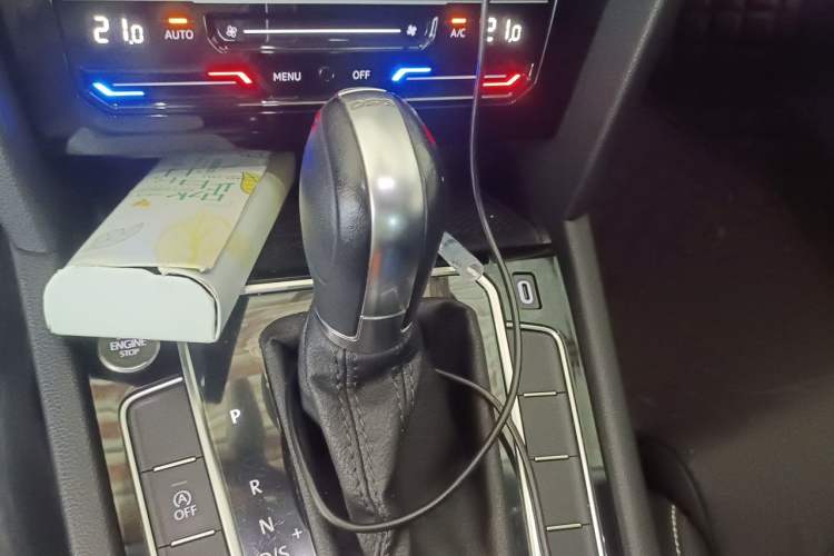 Used Volkswagen Magotan 2020 330TSI DSG Luxury Edition Gear Lever